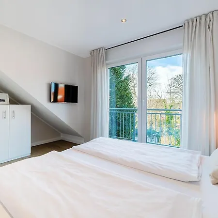 Holiday home Haus Am Siel 01, Zentral Mit Eigenem Steg
