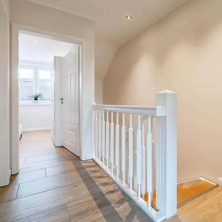 Holiday home Haus Am Siel 01, Zentral Mit Eigenem Steg *
