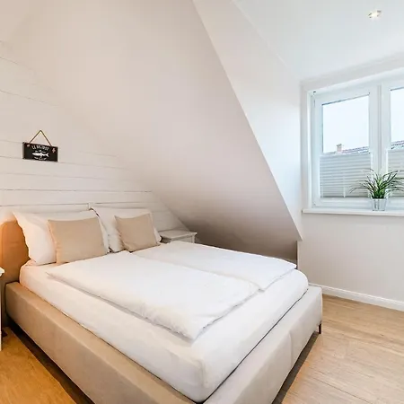 Holiday home Haus Am Siel 01, Zentral Mit Eigenem Steg *